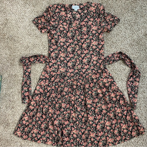 Vintage floral print Cottagecore dress - Picture 9 of 13